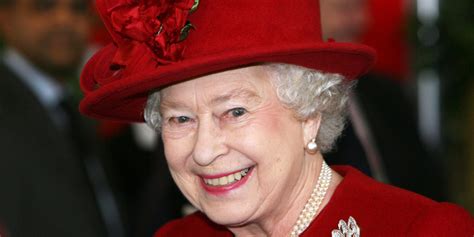 Открыть страницу «hm queen elizabeth ii» на facebook. Queen Elizabeth II's Record-Breaking Reign Has Seen Some Of The Greatest Inventions Known To Us ...