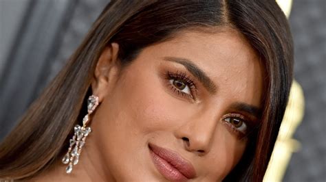 Watch Access Hollywood Interview Priyanka Chopra Looks Unrecognizable In Miss World Photo From