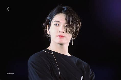 Bts' jungkook debuted his new hairstyle. BTS's Jungkook was impressed with his long hair at the ...