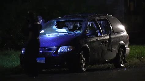 Man Found In Burning Minivan On Chicagos South Side Was Shot To Death