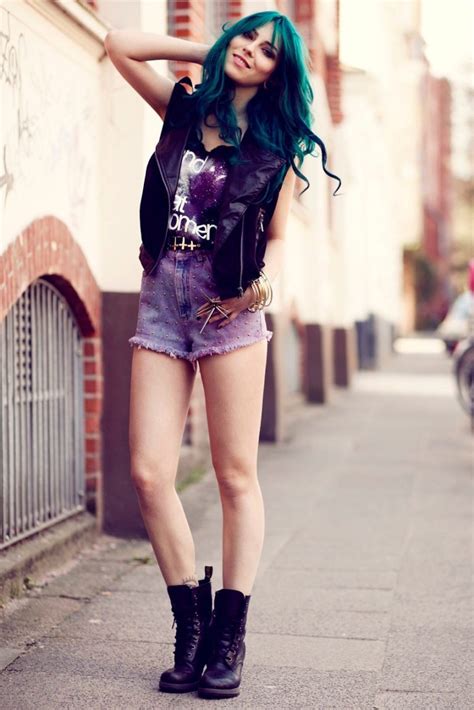 Hipster Girl Outfits Ideas How To Dress Like A Real Hipster StylesWardrobe Com