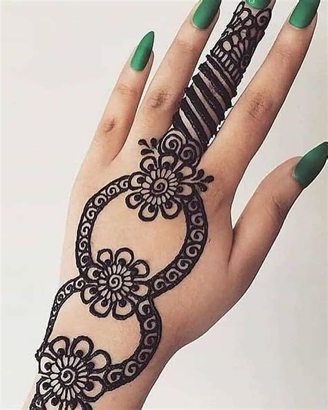 One Finger Black Henna Floral Design Henna Tattoo Designs Mehandi