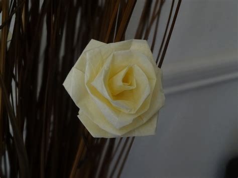13 Diy Tissue Paper Roses Guide Patterns