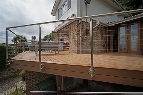 White Metal Balustrade And Railing Systems Cable Railing For Deckings