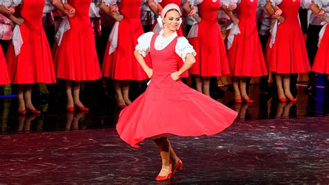 Everything you need to know about Russian folk dances - Russia Beyond