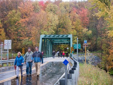 Vermont Quebec Commemorate Richford Border Crossing News
