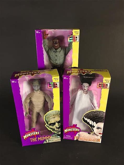 Lot Universal Studios Monsters Figures Including The Wolf Man The Mummy And The Bride Of