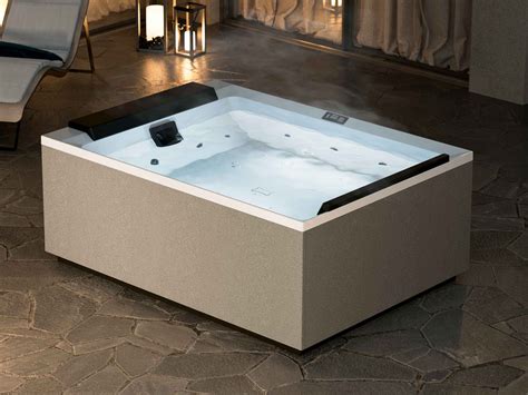 Divina M Spa Hydromassage Outdoor Hot Tub Seats By Novellini