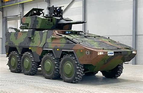 New Variant Of Boxer 8x8 Armored Fitted With Rt60 Turret For Middle