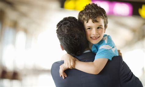 Top 60 Imagen Padre E Hijo Abrazo Thcshoanghoatham Vn