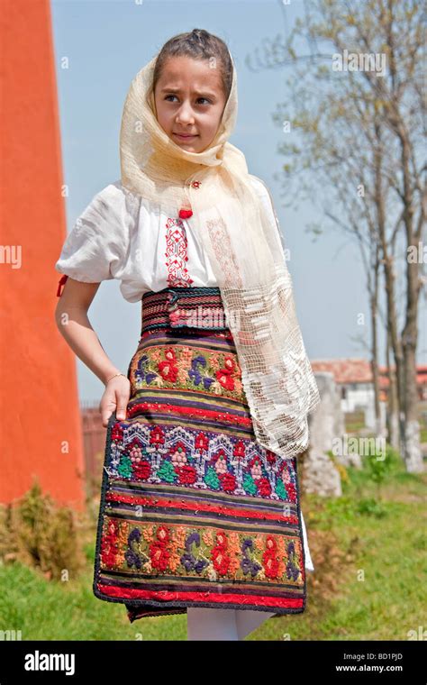 Traditional Romanian Outfit Ng