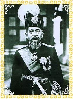 Dymm almarhum tuanku sultan abdul hamid halim shah ibni almarhum sultan ahmad tajuddin mukarram shah telah diputerakan pada 4hb. MECCA DAN MEDINA: IDEANYA TAJAM BAGAIKAN JARUM