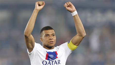 Kylian Mbappe Promises To Stay At Psg I Will Honour My Contract Next