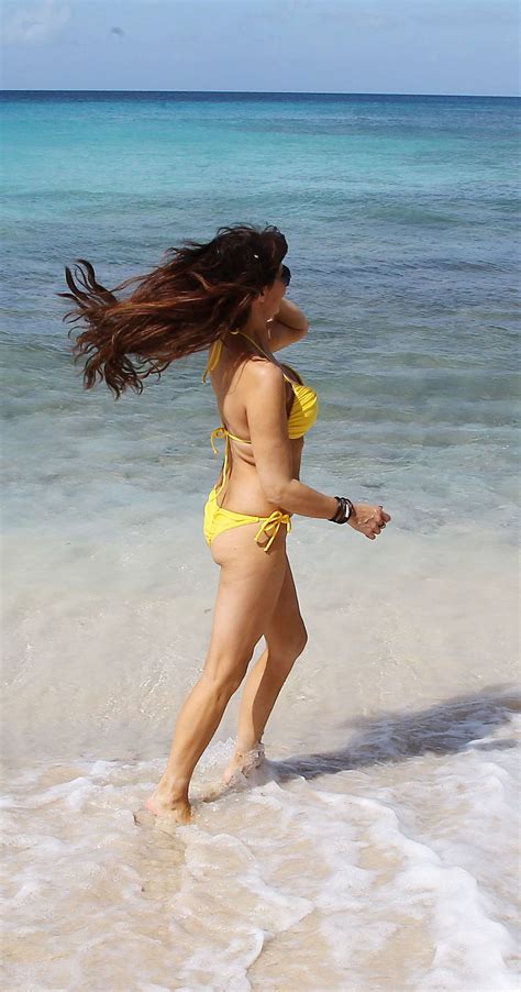 Lizzie Cundy Bikini Photos In Barbados Gotceleb 6392 Hot Sex Picture