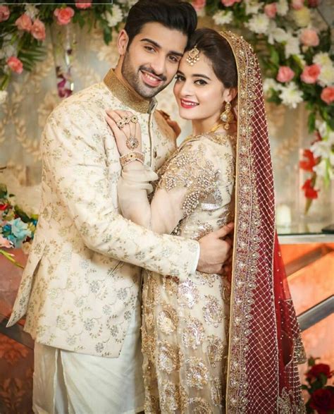 Omg This Couple Indian Wedding Photography Couples Wedding Couple