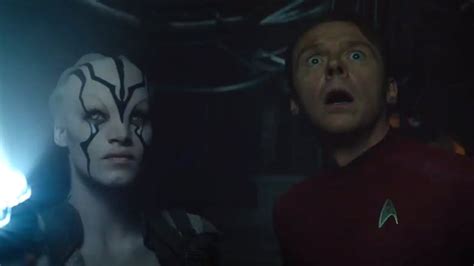 Star Trek Beyond Trailer Shows New Aliens Returning Cast Enterprise