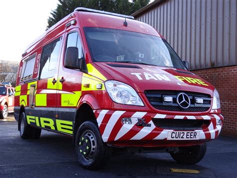 Mid And West Wales Fire And Rescue Service Mercedes Sprinter Flickr