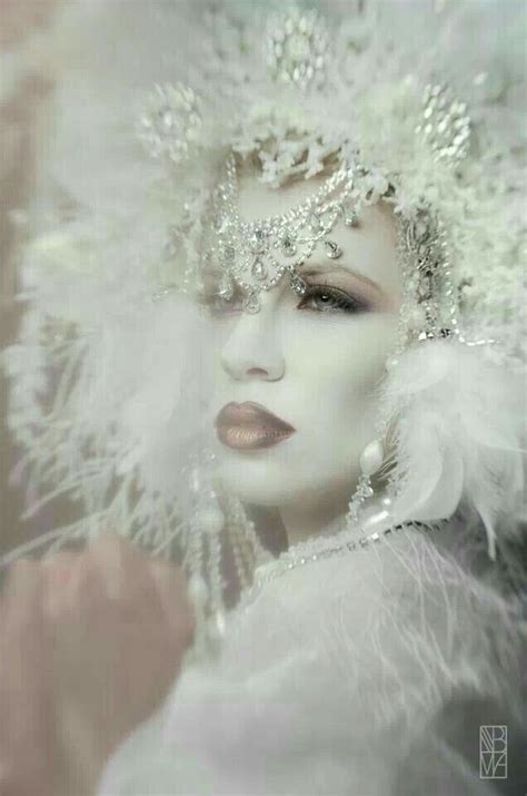 Pin By Dawn Kreiger On The Snow Queen Ice Queen Snow Queen Queen
