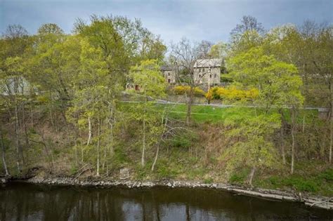 1700s Stone House For Sale In Esopus New York — Captivating Houses