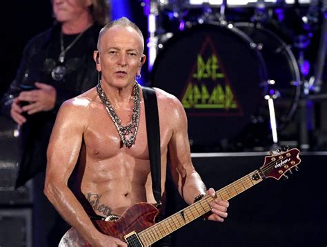 Def Leppards Phil Collen Launches 30 Day Quarantine Fitness Challenge