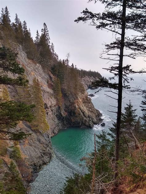 The rocky coast of Maine. Bold Coast, Maine, USA : hiking