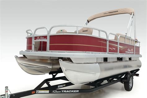 Bass Buggy 18 Dlx Sun Tracker Fishing Pontoon Boat