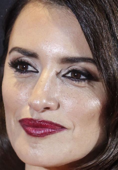 Close Up Of Penélope Cruz At The 2016 Madrid Premiere Of The Queen Of