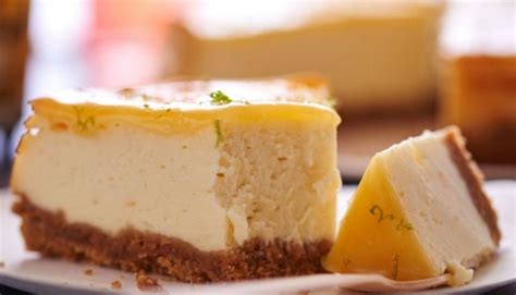 Vous cherchez une recette de cheesecake speculoos chocolat blanc et coulis framboise ? Cheesecake Délice au Citron et Spéculoos au thermomix ...