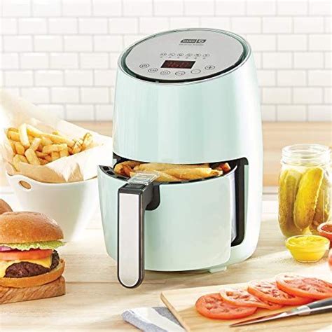 Die trinkflasche verfügt über ein kopfteil mit integriertem strohhalm (kann zum reinigen herausgezogen werden). Hurry Up And Order This Mini Air Fryer While It's Still ...