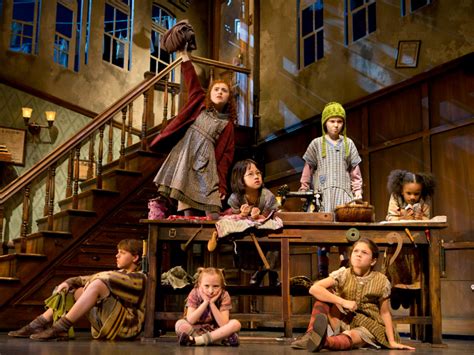 Annie Live To Air On Nbc This Holiday Season Broadway Buzz