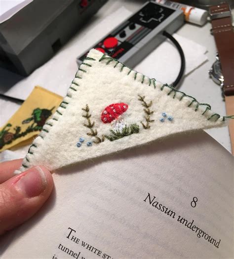 Embroidered Corner Bookmarks 5 Steps With Pictures Instructables