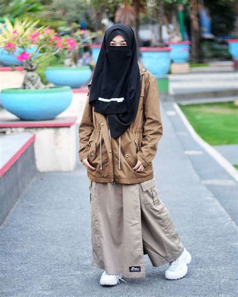 Cadas Gantung Ciwaru Kuningan Inspirasi Fashion Hijab Casual Hijab