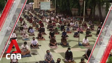 Places Of Worship Reopen In Jakarta Friday Prayers Held For First Time