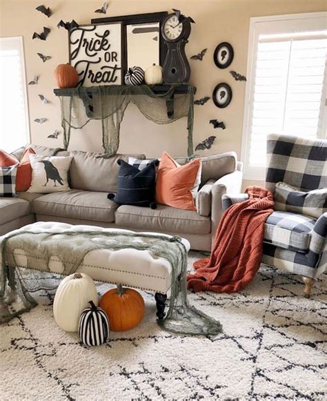 20 Awesome Halloween Living Room Ideas That Will Surprise
