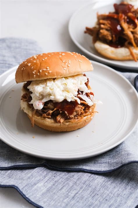 This Is The Easiest Bbq Pulled Pork Recipe Ever Thanks To The Handy