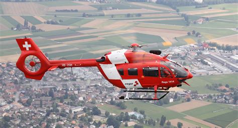 Neuer Rega H145 Fliegt In Den Hb Zürich Sky News
