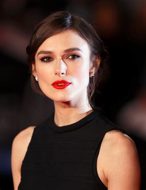 A Classic Red Lip 10 Beauty Looks To Steal From The Sexiest Women In