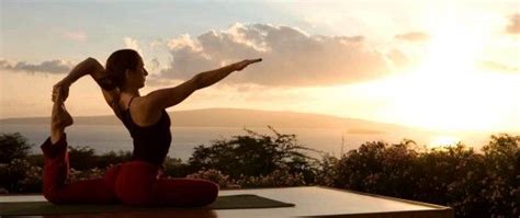 top 7 reasons maui is a yoga hot spot maui information guide maui hot spot yoga