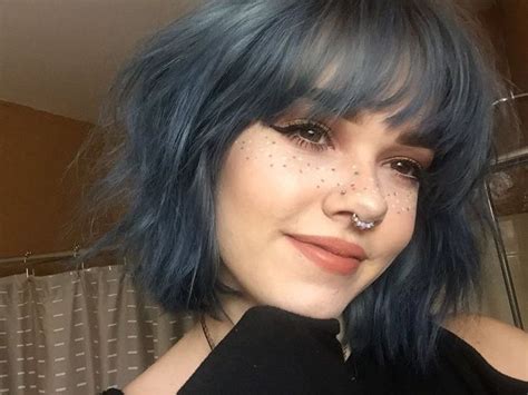 Pin By Roxy On WOMENNNN Blue Hair Short Grunge Hair Dyed Hair