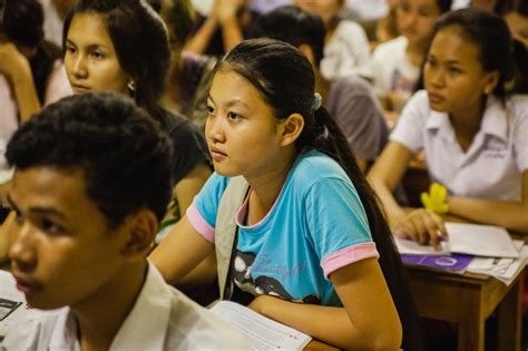Empowering Youth In Cambodia Scholarship Program Globalgiving