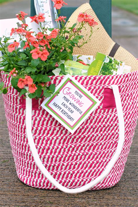 After collecting thousands of gardening gift idea surveys and collaborating with local gardening stores i have created 33 unique gardening gifts for dad and mom. Fun Gardening Gift Basket Idea - Fun-Squared