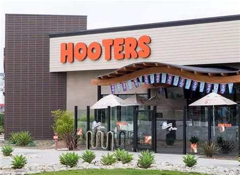 Hooters Menu The Best Worst Menu Items Eat This Not That