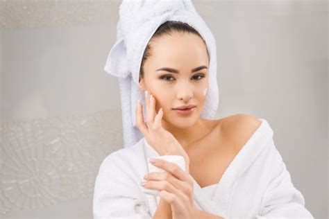 3 Ways To Get A Natural Glowing Skin In 2021 Usa Mirror