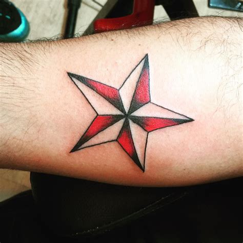 Lista Foto Tatuaje De Estrella De Puntas Significado Actualizar