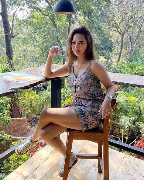 Rochelle Rao Is Raising Temperatures With Her Scintillating Photos On Social Media News18