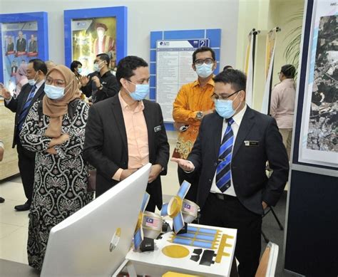 Interior ministry headed by a minister of state (mendagri) since october 22, 2009 dijabat by gamawan fauzi. Minggu Sains Negara (MSN) 2020 Peringkat Negeri Melaka ...