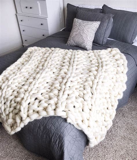 Arm Knitting Blanket Pattern Free The Ease And Simplicity Of Arm Knitting Is Put To Good Use In