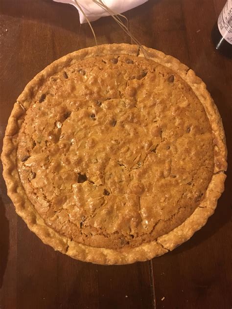 Pecan halves, large eggs, classic crisco pie crust, butter, light corn syrup and 4 more. NESTLE® TOLL HOUSE® Chocolate Chip Pie | Allrecipes