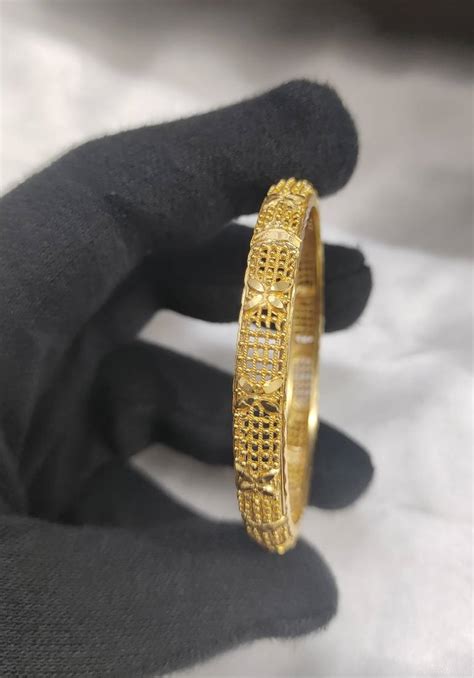 Gold Plated Bangle With Mesh Design Itscustommade 444237