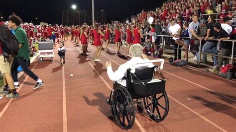 Mom Cheering The Bountiful Cheerleaders Youtube